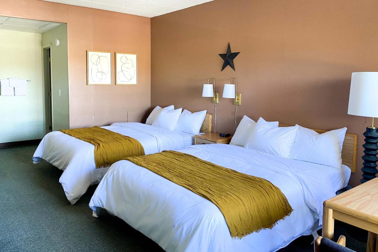 The Benson Motel - Benson, Mn - Us-12 Hwy Bagian luar foto