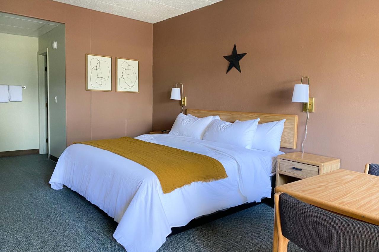 The Benson Motel - Benson, Mn - Us-12 Hwy Bagian luar foto